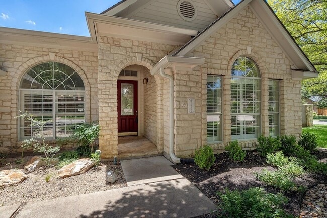 Building Photo - 29000 Bay Hill Ct