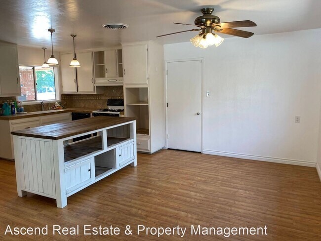 Building Photo - 3 br, 2 bath House - 1000 Highmoor Ave