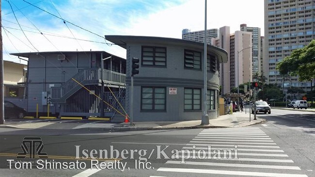 Building Photo - 603 Isenberg St
