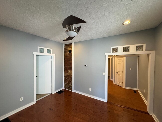 Foto del edificio - Fountain Sqaure 2 Bedroom 1 Bath with a bonus room/office.