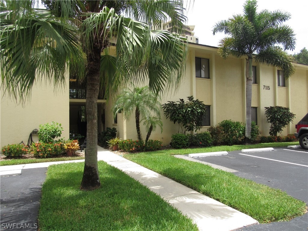 7115 Lakeridge Ct Unit 110, Fort Myers, FL 33907 Condo for Rent in