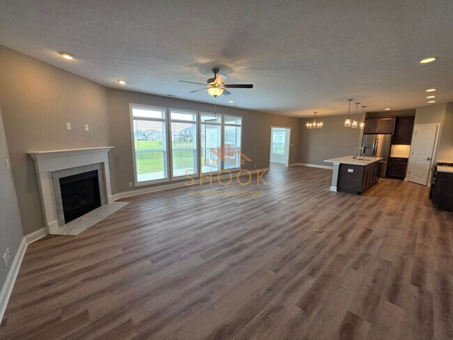 Building Photo - 50 Hayloft Dr