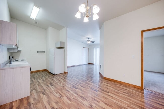 Foto del edificio - Your Perfect Home Near WSU – Spacious 3-Be...