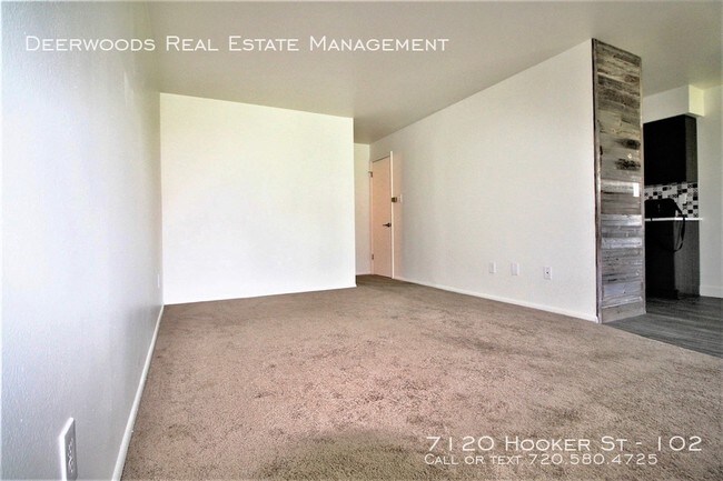 Building Photo - 7120 Hooker St