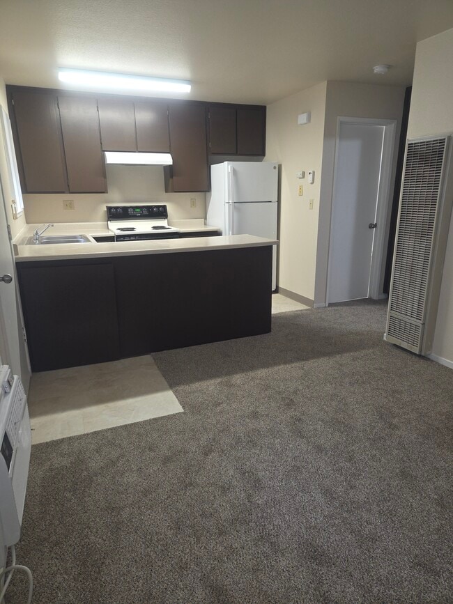 Building Photo - Vista Verde Apartments