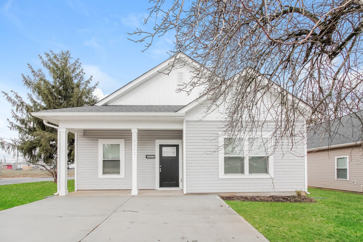 2203 Julia Ave, Charlotte, NC House Rental in Charlotte, NC