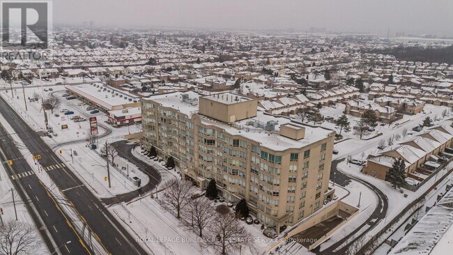 Building Photo - 495 Hwy 8