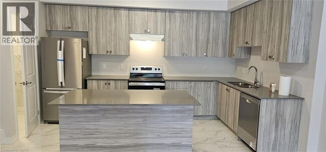 Building Photo - 50 Baynes Wy