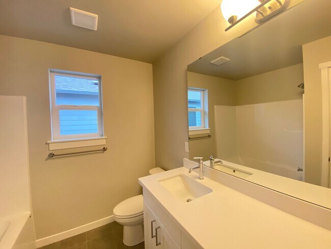 Building Photo - New Construction!  New Community!