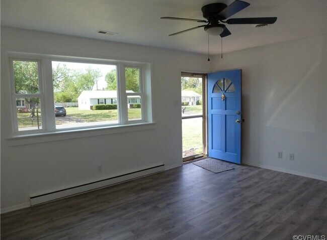 Building Photo - 1815 Naselle Ln