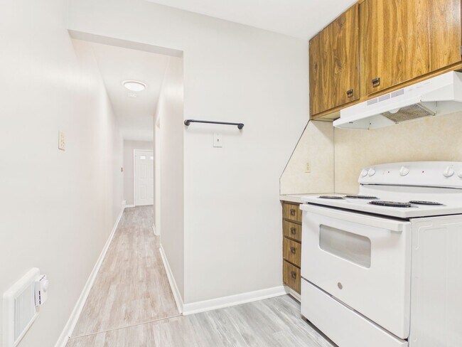 Building Photo - 1924-1926 State St