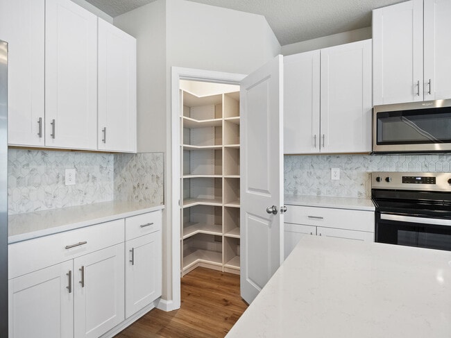Foto del edificio - 5745 SE Edgewater Cir