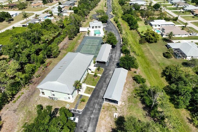 Foto del edificio - 8050 Memory Ln