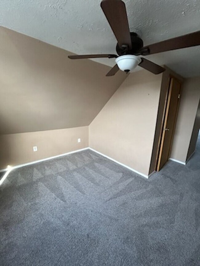 Foto del edificio - 2058-2058 Wascana Ave