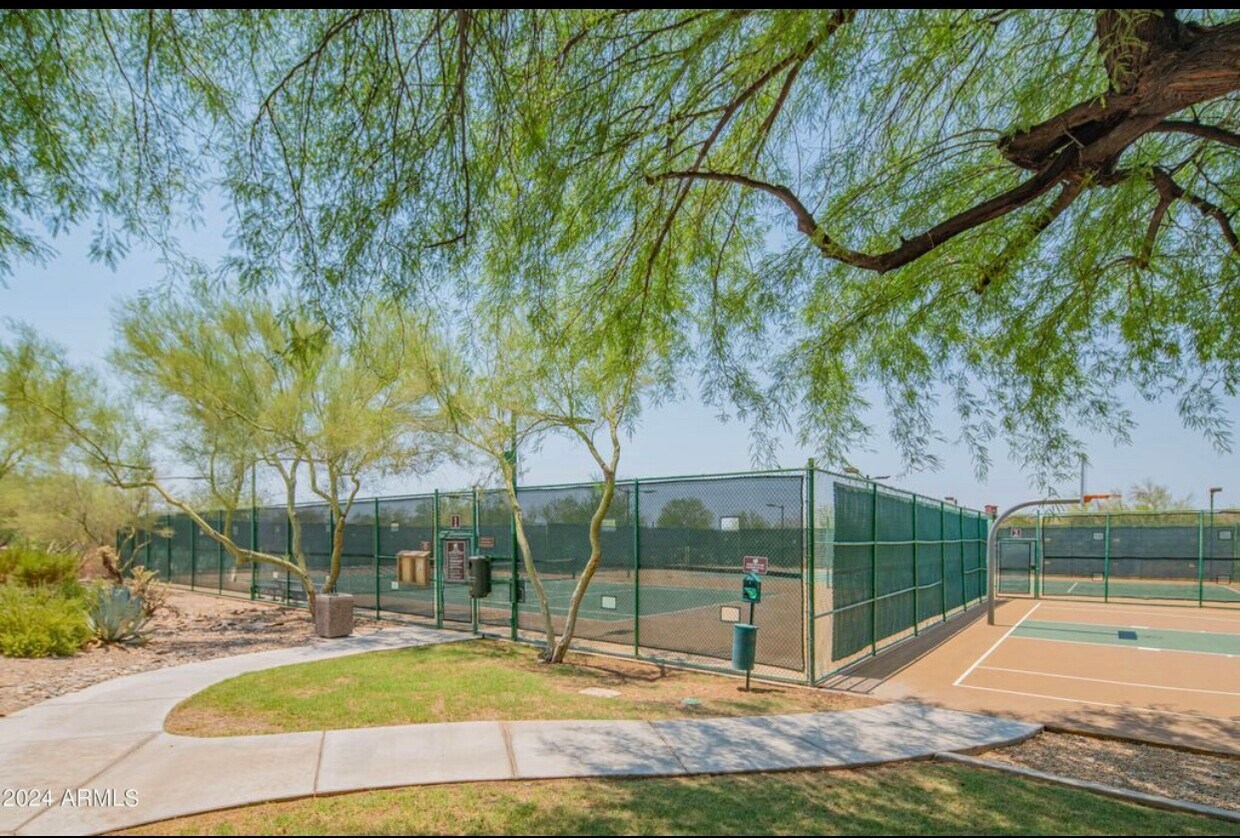 Foto principal - 15227 N 104th Pl