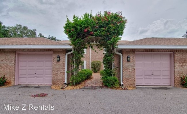 Building Photo - 6680 Ilex Cir