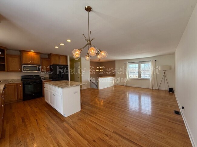 Building Photo - 1621 Warbler Dr