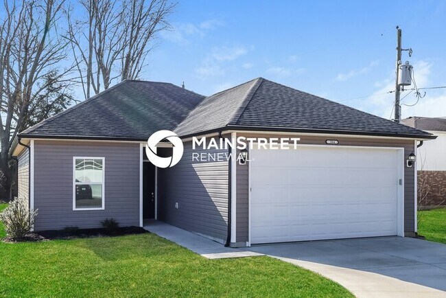 Foto del edificio - 3 Bedroom Pet-Friendly Home in CHARLESTOWN, IN with Main Street Renewal