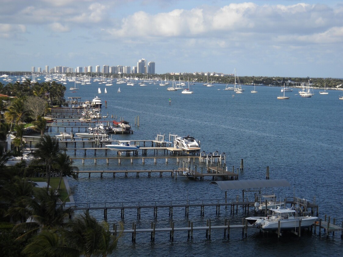 Primary Photo - 2800 N Flagler Dr