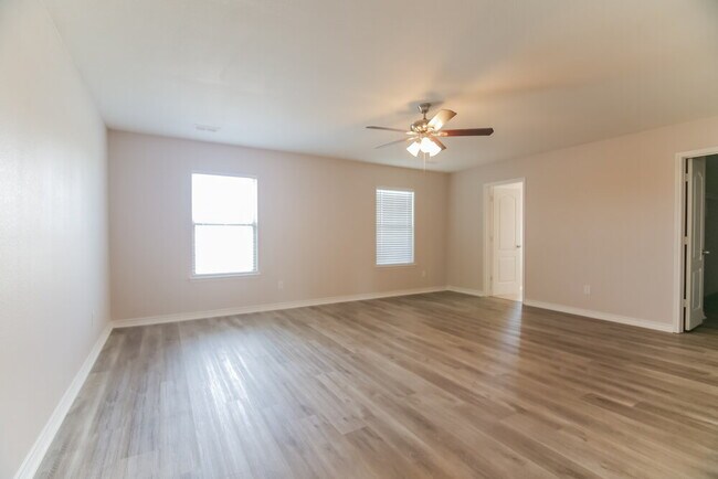 Foto del edificio - 1020 Callalily Dr