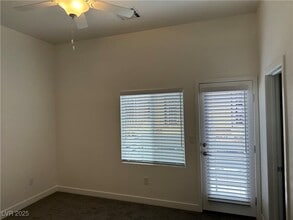 Building Photo - 1180 Blossom Pt St