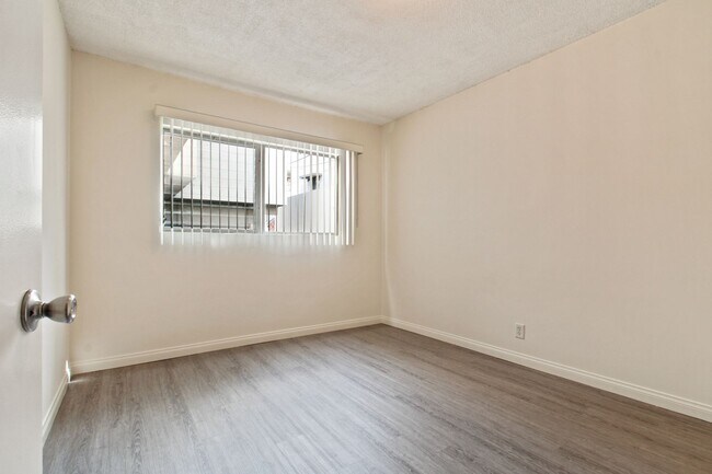 Foto del edificio - 1231 12th St