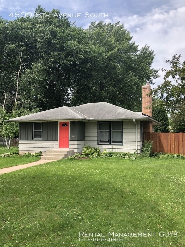 Primary Photo - Stunning 3 Bedroom + Office Home - Garage ...