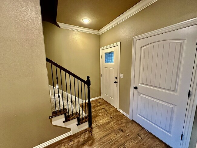 Photo - 186 Old Farmington Rd Apartment