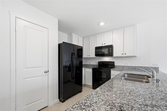 Foto del edificio - 932 Grebe Dr