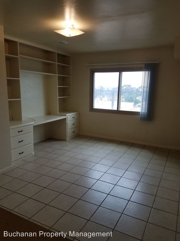 Primary Photo - 2374-2374 Palermo Dr
