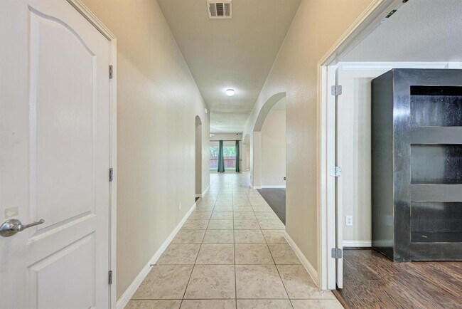 Foto del edificio - 18308 Shallow Pool Dr