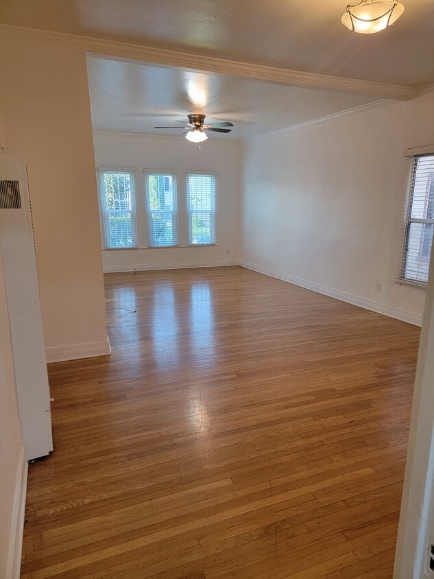 Primary Photo - 3837 W 27th St