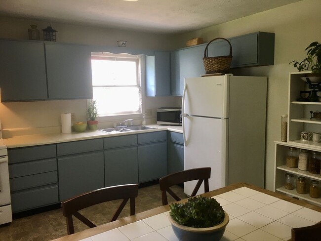 Foto del edificio - Cozy 3 Bedroom Home in Staunton Ready Nove...