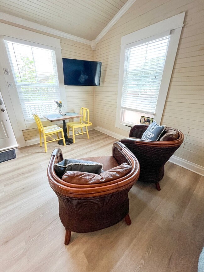 Building Photo - 1820 Avenue O 1/2