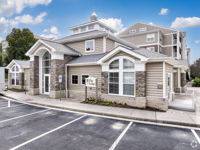 Clubhouse - Smiths Landing Apartments