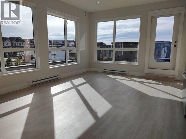 Photo du bâtiment - 1942 Starling Dr.