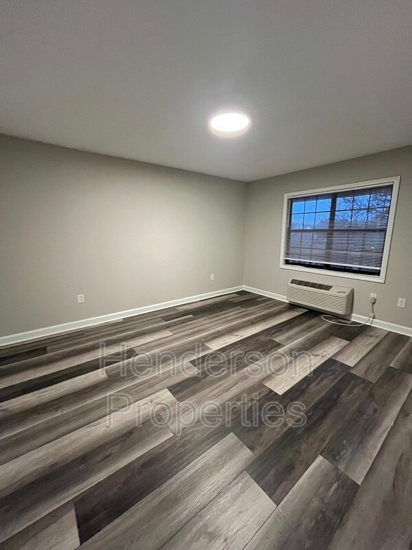 Building Photo - 581 Star Light Dr