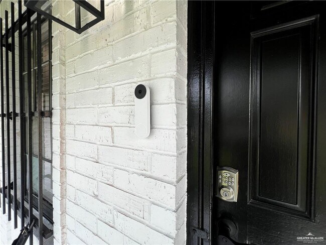Foto del edificio - 2004 Ramirez Ln