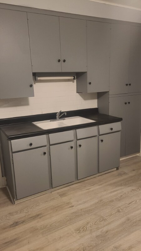 Building Photo - 7006 Clement Ave