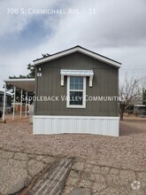 Building Photo - 700 S Carmichael Ave