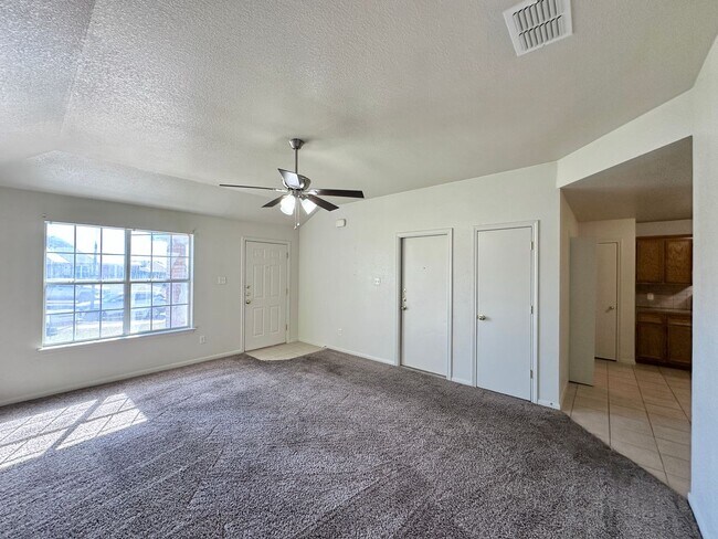 Foto del edificio - 1503 Cinch Dr