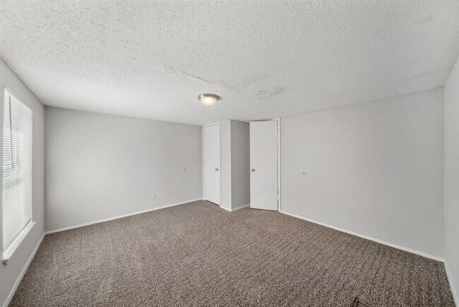 Foto del edificio - 1403 Maple St