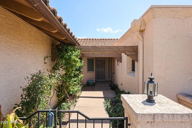 Foto del edificio - 3233 E Desert Cove Ave