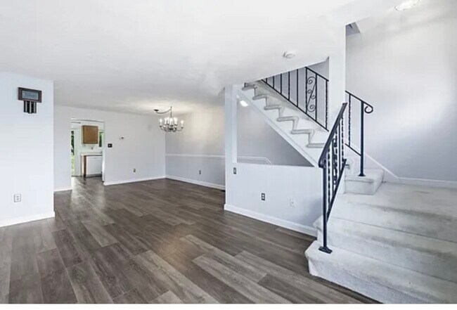 Foto del edificio - 87 Sterling Ln