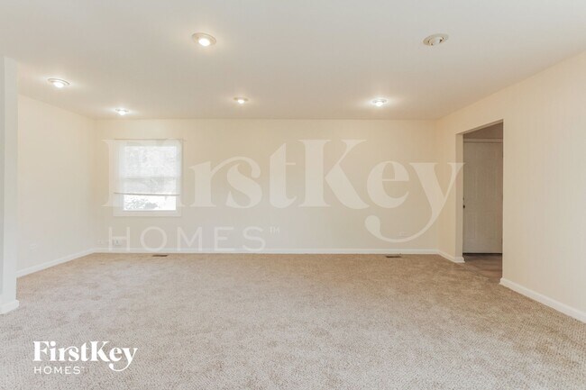 Foto del edificio - 19724 Orchard Ave