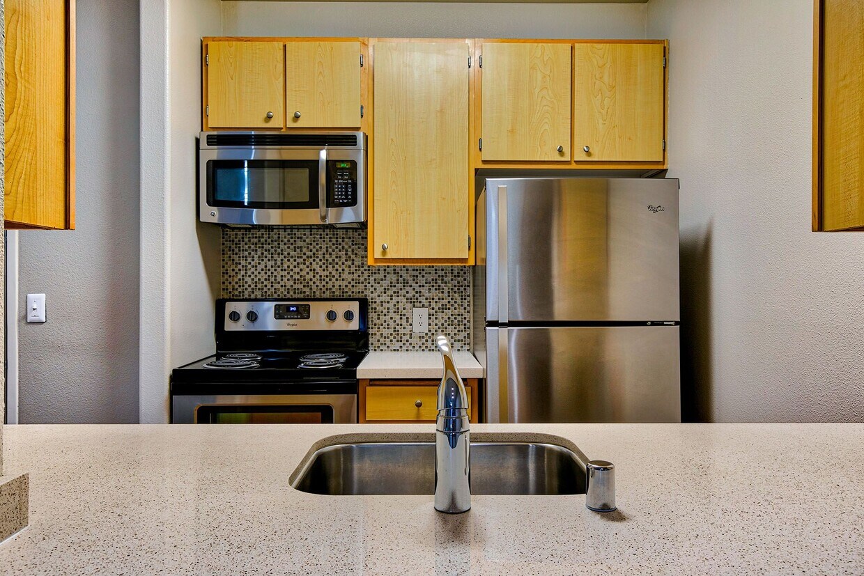 Allegro at Jack London Square Apartments at 240 3rd St Oakland, CA