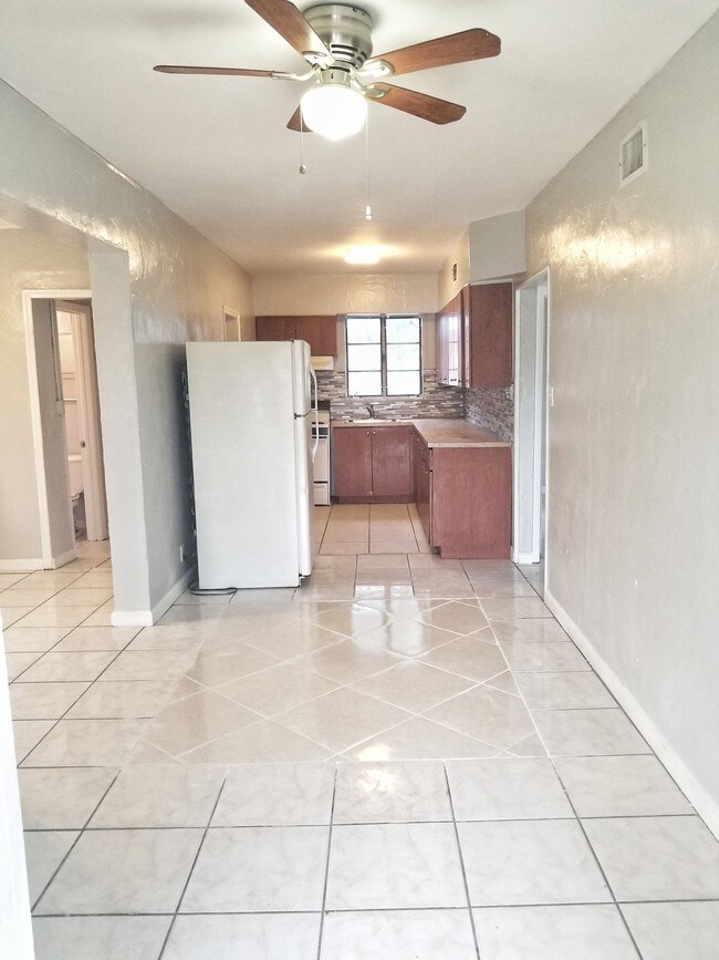 Foto del edificio - 6119 SW 38th St