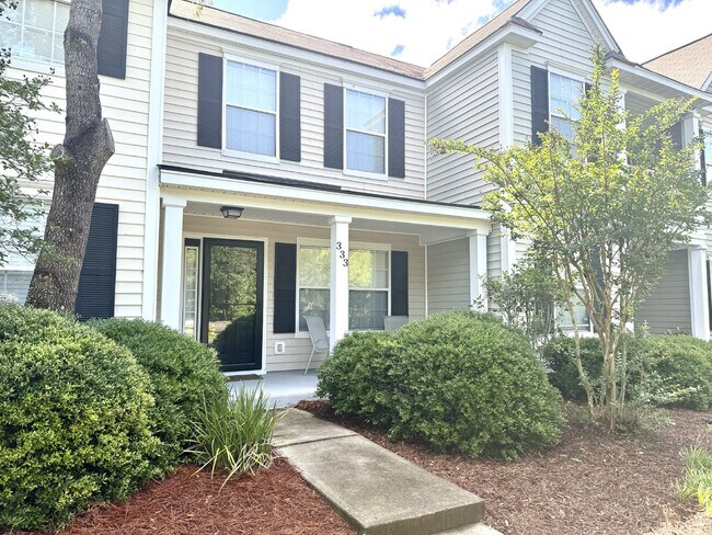 Building Photo - Updated Townhome in University Park!