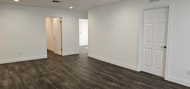 Building Photo - 4300 Purdy Ln