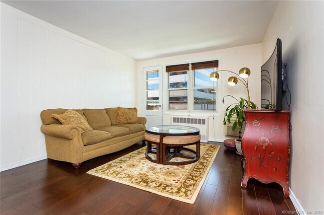 Foto del edificio - 700 Summer St